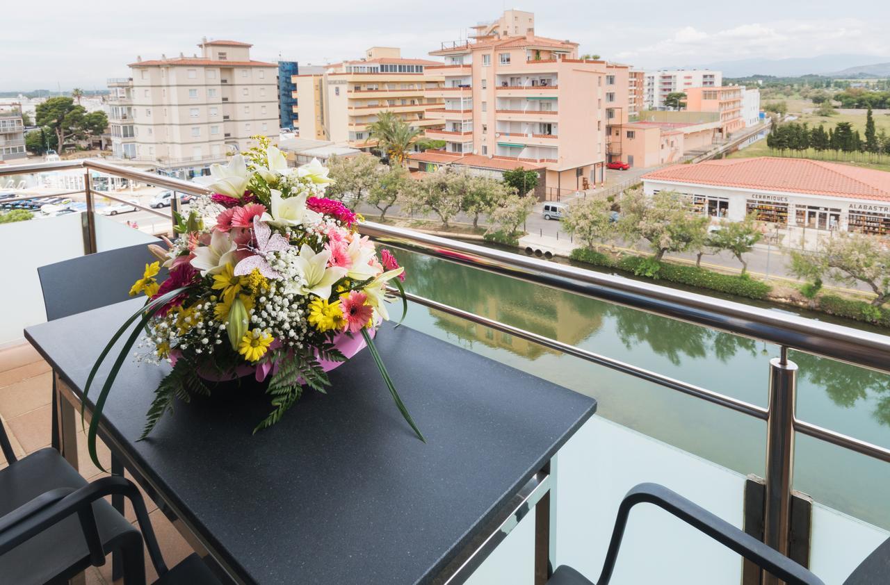 Inmosantos Apartamentos Daniel Росес Екстер'єр фото