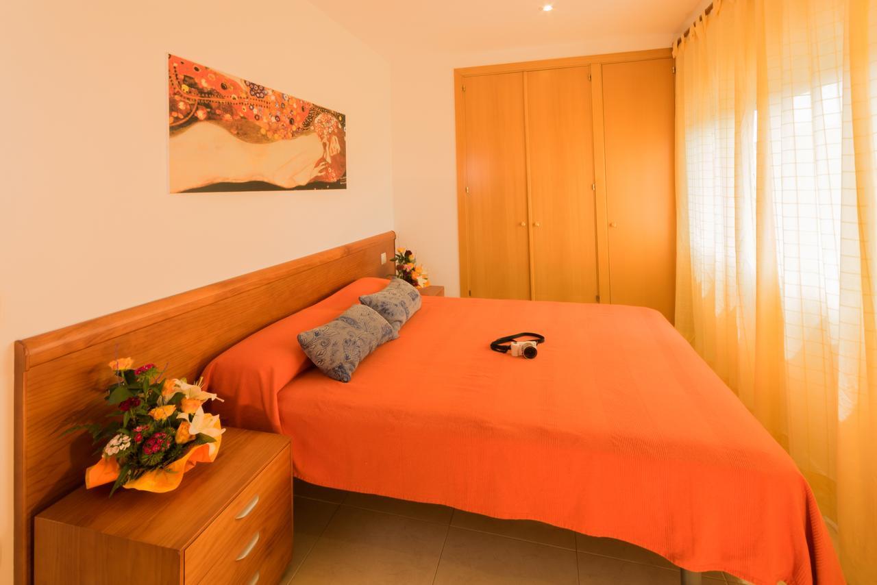 Inmosantos Apartamentos Daniel Росес Екстер'єр фото